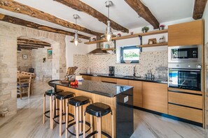 Fridge, microwave, oven, dishwasher