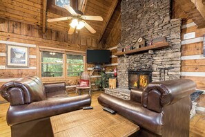 Flat-screen TV, fireplace, DVD player