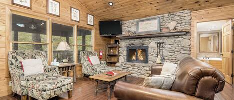 TV, fireplace, DVD player