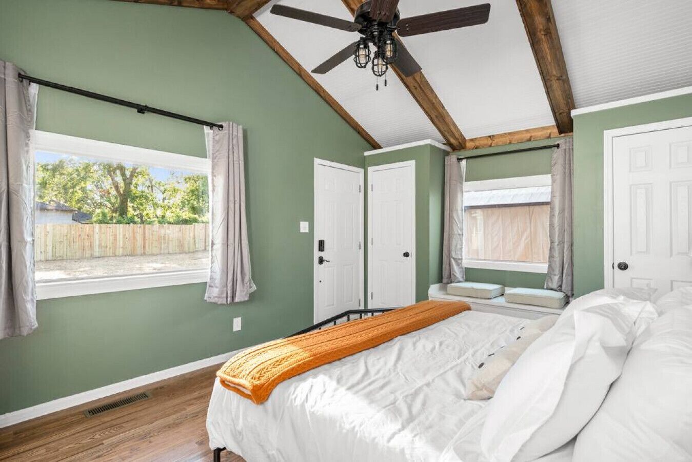 3 Schlafzimmer, Bügeleisen/Bügelbrett, Reisekinderbett, WLAN