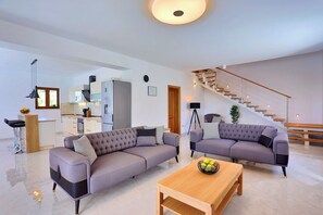 Smart-TV og DVD-spiller