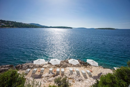 Beach. Nada Apartment - Two Bedroom Apartment, Sleeps 4