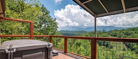 Tina de hidromasaje al aire libre