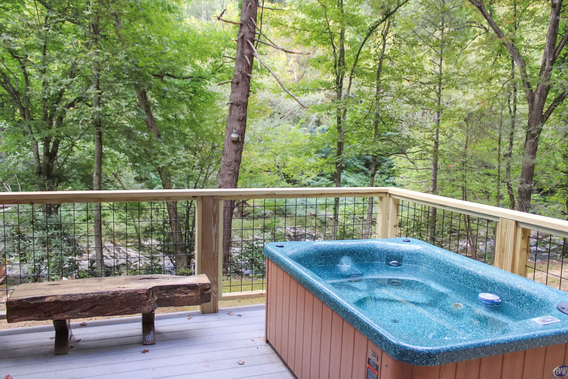 Bain à remous extérieur