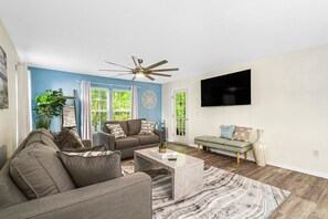 Apartamento, 3 habitaciones (1234 River Oaks Dr - 20C) | Exterior