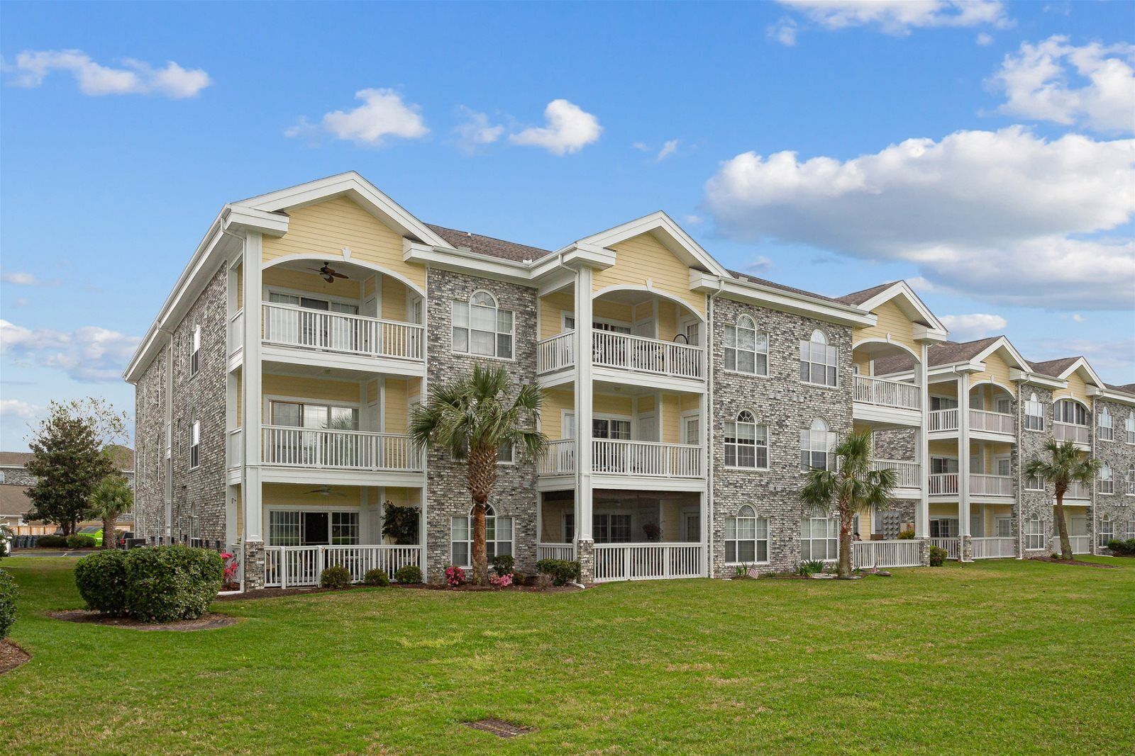 Condo, 2 Bedrooms, Balcony, Golf View | Exterior