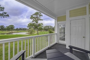 Condo, 2 habitaciones, balcón, vista al campo de golf | Exterior