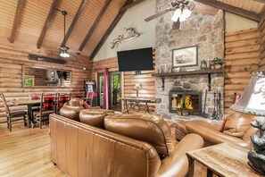 Flat-screen TV, fireplace - Mountain Magic: Mountain Lodge with Magical Views (Sevierville/Pittman Center)