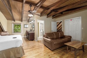 3 bedrooms, free WiFi - Mountain Magic: Mountain Lodge with Magical Views (Sevierville/Pittman Center)