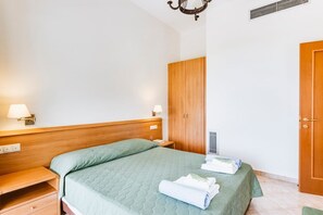 4 camere, ferro/asse da stiro, Wi-Fi, lenzuola