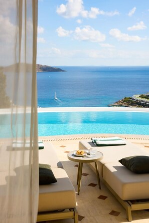 Pool - Villa Liakada - Three Bedroom Villa, Sleeps 6 (Elounda)