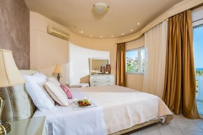 6 chambres, fer et planche à repasser, lit de bébé portatif, Wi-Fi