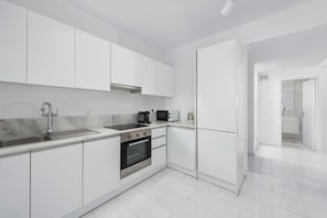 Fridge, microwave, oven, dishwasher