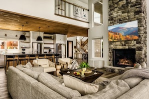 Smart TV, fireplace, video games, offices - Swim Spa/Views/Gameroom/Theater/Luxe Design - Rabbit Run (Gatlinburg)