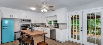 Private Hilltop Retreat on Cozy 1+ Acres with Boat Parking