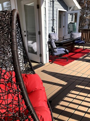 Terrace/patio - Seattle's Hippest Music Home (Seattle)