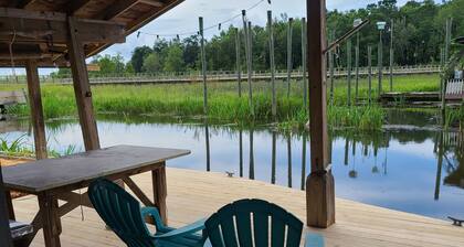 Pascagoula River 🌞Sun Rise Views🌄 Boat Slip🎣🚤 Golf nearby⛳️Near I-10..Quiet