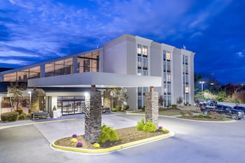 Candlewood Suites Roanoke Airport by IHG