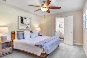 3 bedrooms, iron/ironing board, WiFi (free)