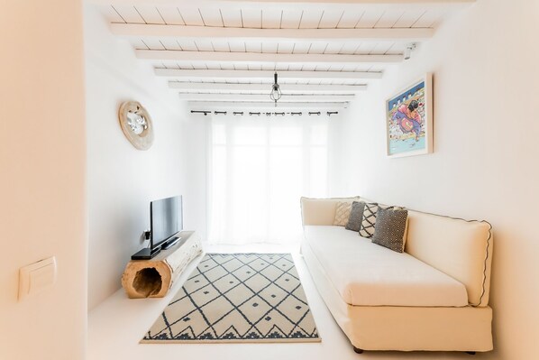 Téléviseur à écran plat, lecteur de DVD