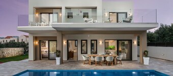 Villa Ballos - Three Bedroom Villa, Sleeps 6