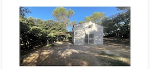 Exterior - A small, quiet farmhouse 15 minutes from Montpellier (Murviel-lès-Montpellier)