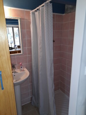 Shower, toilet paper