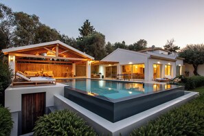 Outdoor pool, pool loungers