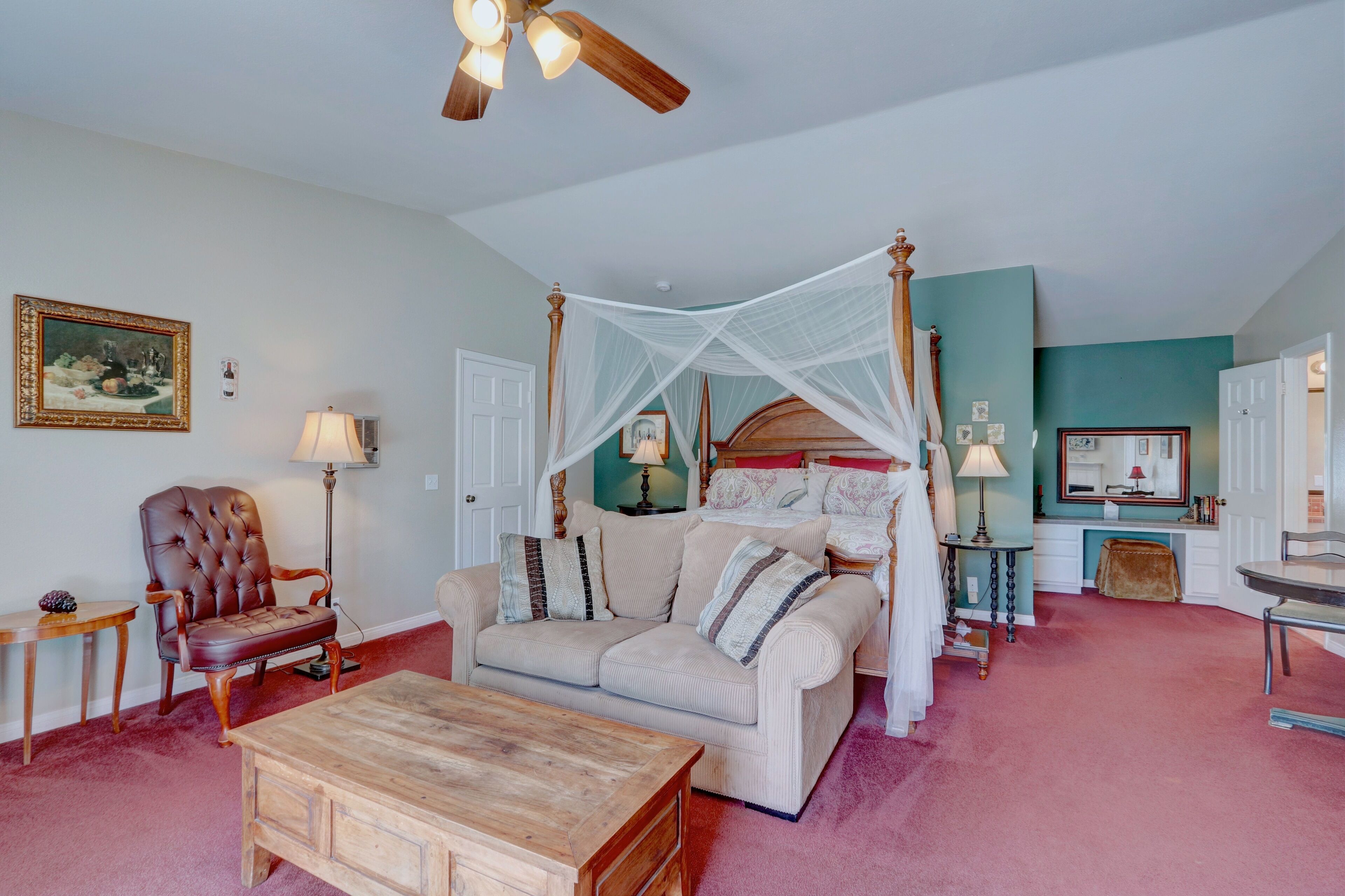 ห้องพัก | เครื่องนอนระดับพรีเมียม, ผ้านวมขนเป็ด, ห้องพักตกแต่งอย่างมีเอกลักษณ์