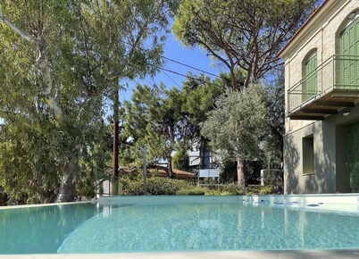 Villa Amphora - Three Bedroom Villa, Sleeps 6