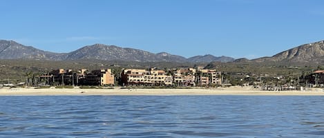 Vlak bij het strand, strandlakens