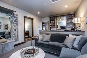 TV connectée, cheminée