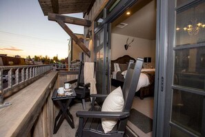 1 bedroom, iron/ironing board, free WiFi, bed sheets - Luxury Suite 204, Downtown Whitefish! (Whitefish)