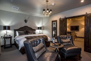 1 bedroom, iron/ironing board, free WiFi, bed sheets - Luxury Suite 204, Downtown Whitefish! (Whitefish)