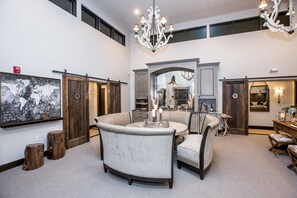 Interior - The Galleries Lodging Downtown Whitefish Suite 206 | 2 Bed, 2 Bath (Whitefish)