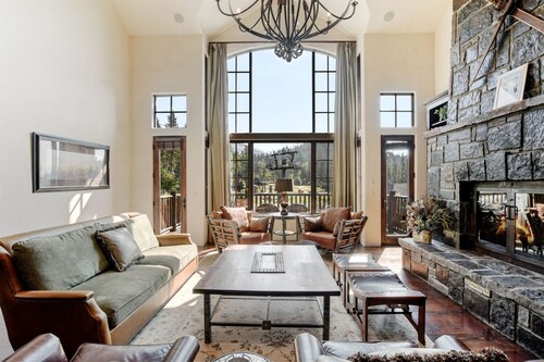 Ski in Ski Out Townhome on Chair 6 on Whitefish Mountain Resort