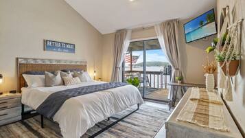 1 bedroom, desk, free WiFi, bed sheets