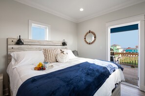 4 bedrooms, iron/ironing board, travel crib, free WiFi