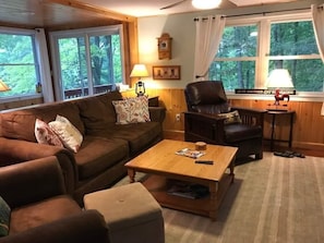 Smart TV, chimenea y videojuegos 