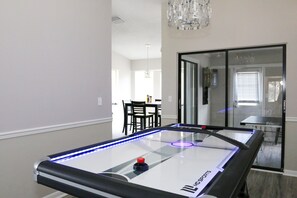 Spielezimmer