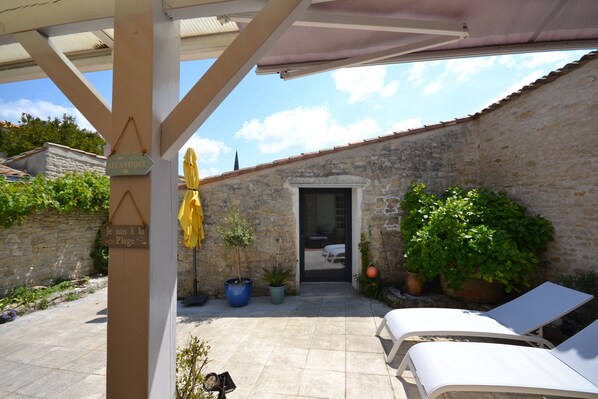 Terrace/patio - Charming village house in the heart of Ars-en-Ré (Ars-en-Ré)
