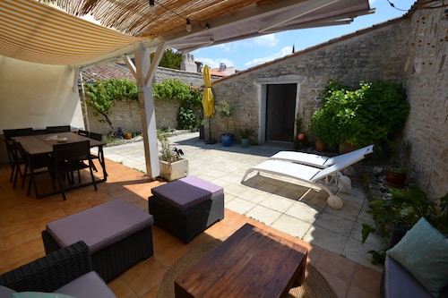 Charming village house in the heart of Ars-en-Ré