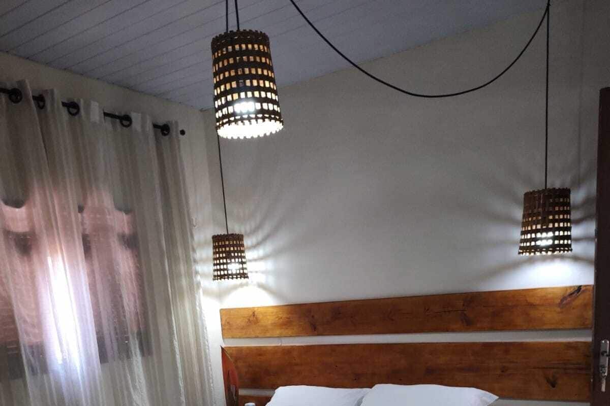 Caja de seguridad en la habitación, wifi gratis y ropa de cama