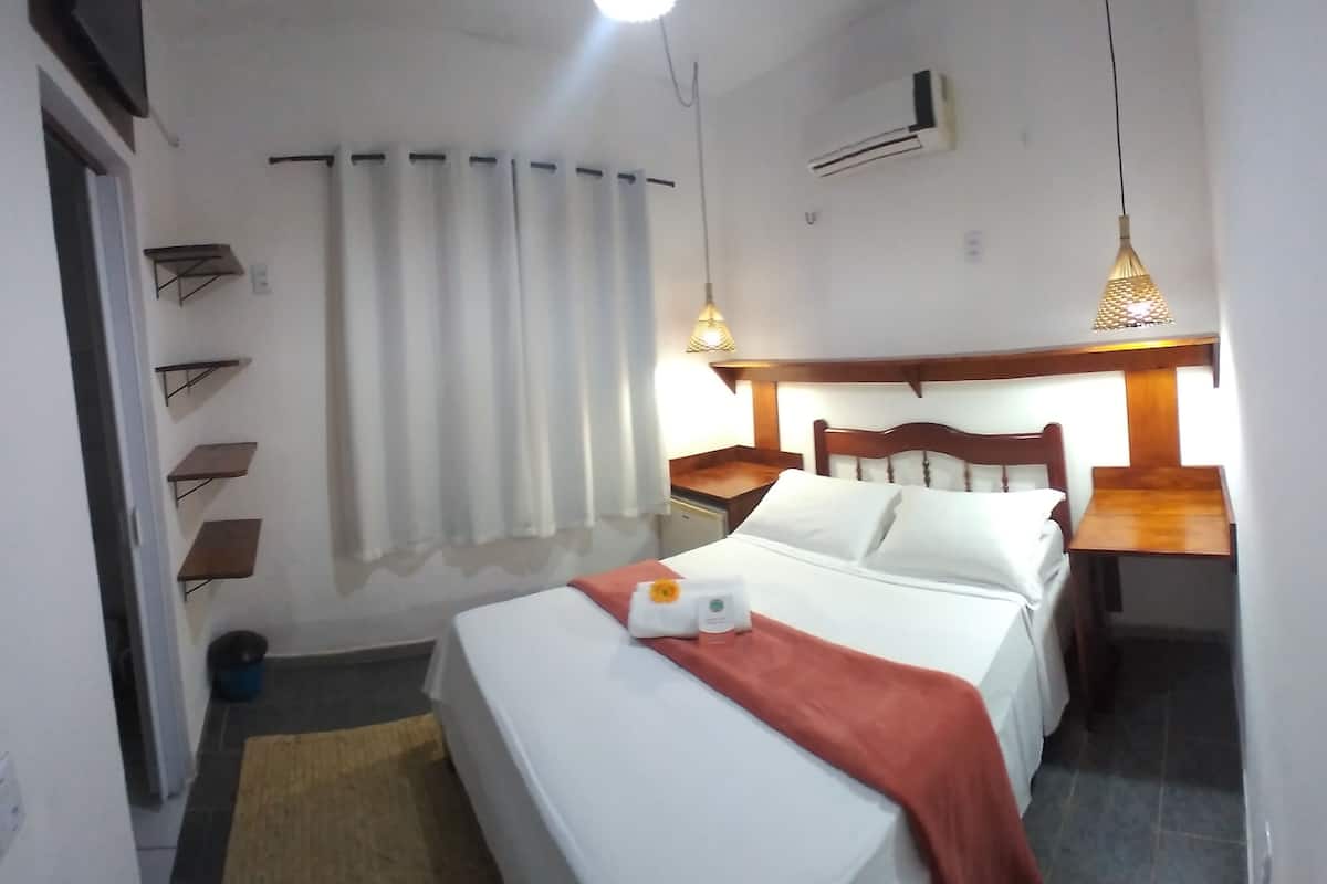 Caja de seguridad en la habitación, wifi gratis y ropa de cama