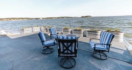 STAY on the Water at Sails Up Sea Cottage