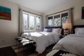 5 chambres, lit de bébé portatif, accès au Wi-Fi (inclus)
