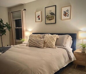 4 habitaciones, tabla de planchar con plancha y cuna de viaje