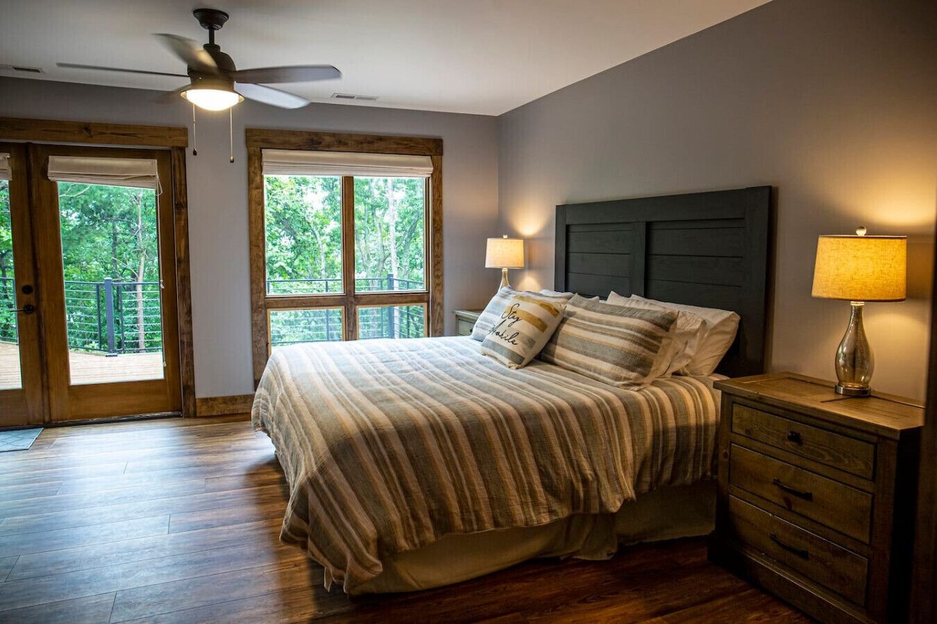 3 bedrooms, desk, iron/ironing board, free WiFi