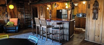 Tiki Cabin @ Yellow Rose Canyon