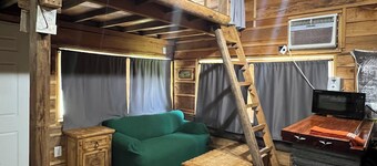 Brownwood Cabin @ Yellow Rose Canyon